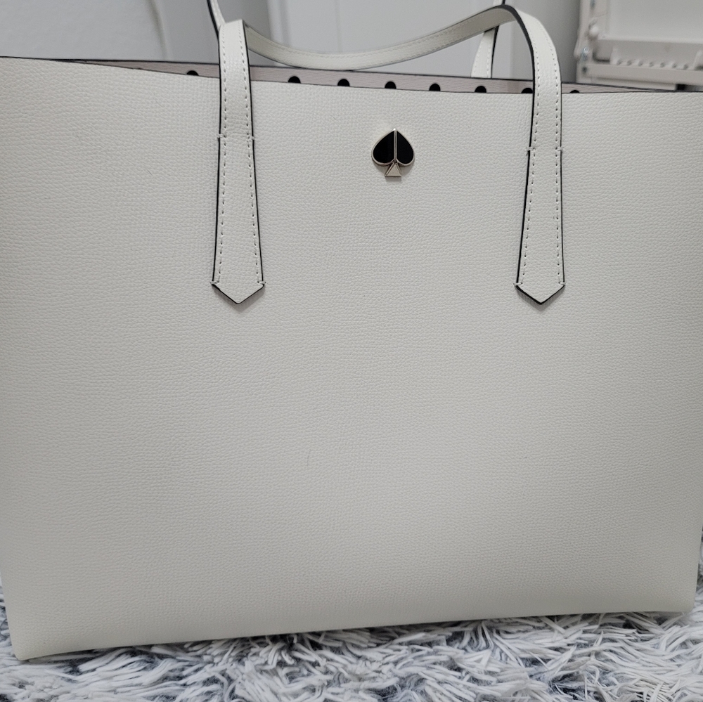 Kate Spade Tote in Parchment